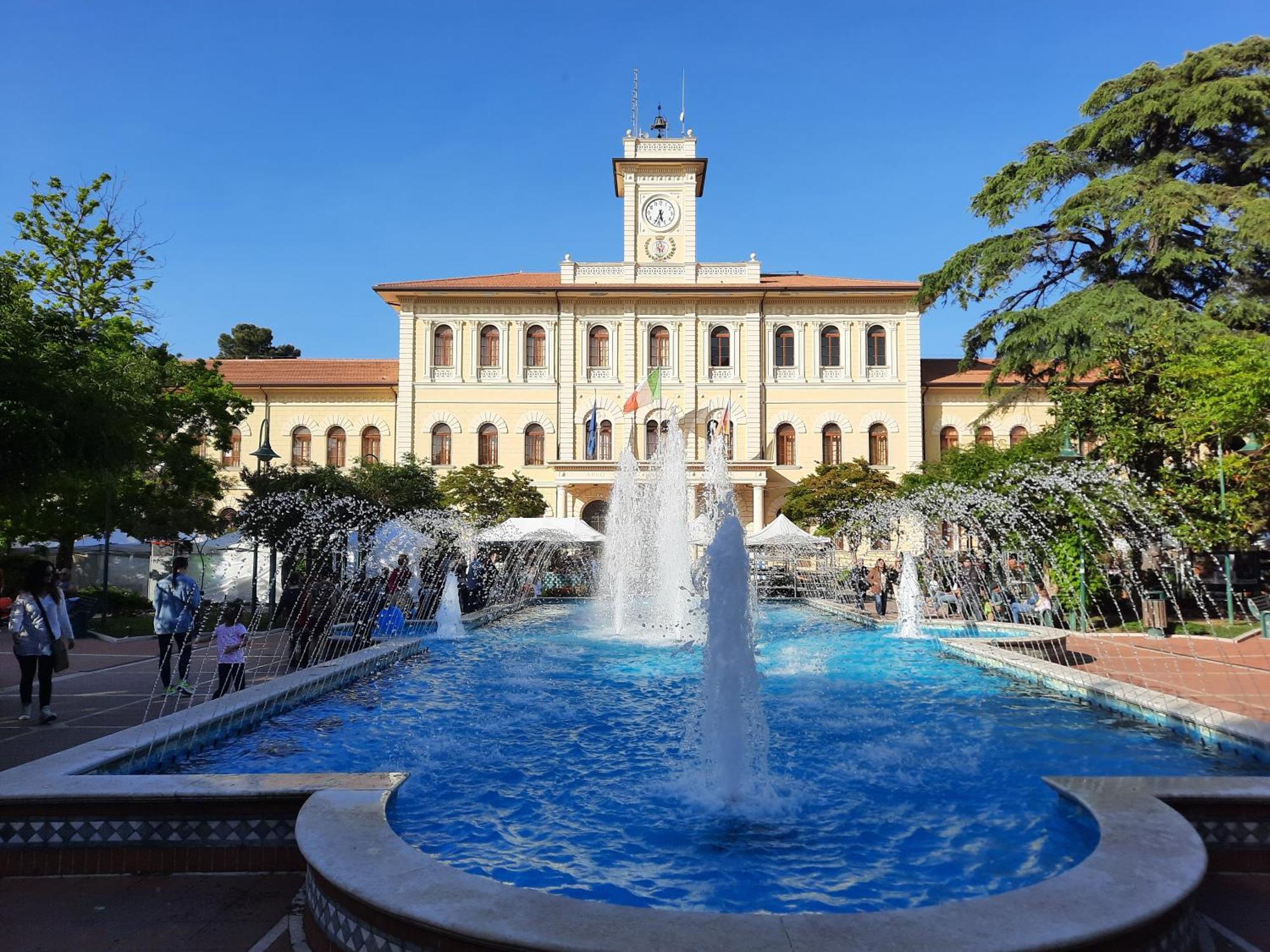 Apartmán Centromare Cattolica Exteriér fotografie